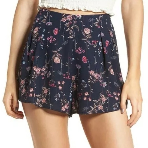 Lush Pants - Lush  Pleat Front High Waist Shorts